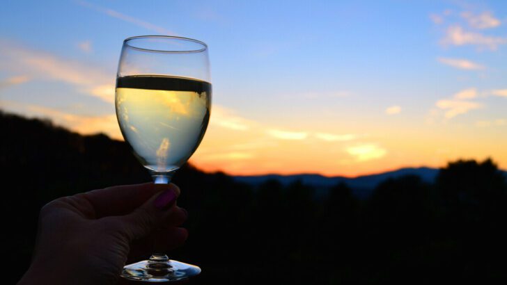 Ultimate Guide to Dessert Wine
